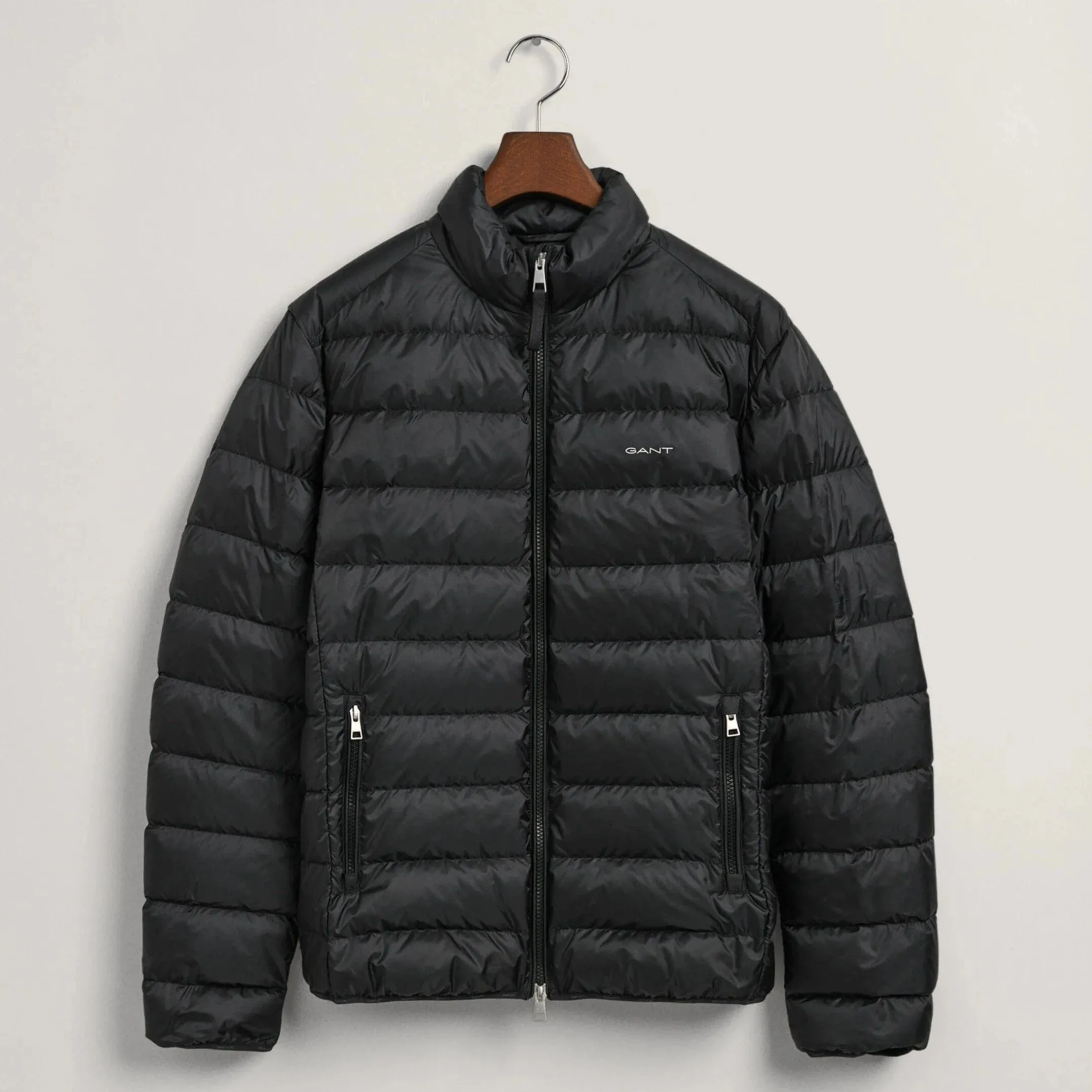 GANT Light Down Jacket in Black