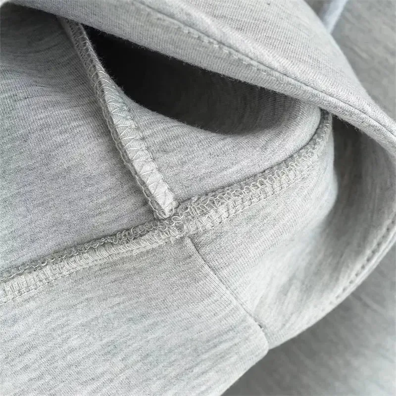 Nordic Comfort Hoodie - Oversized Winter Zip-Up