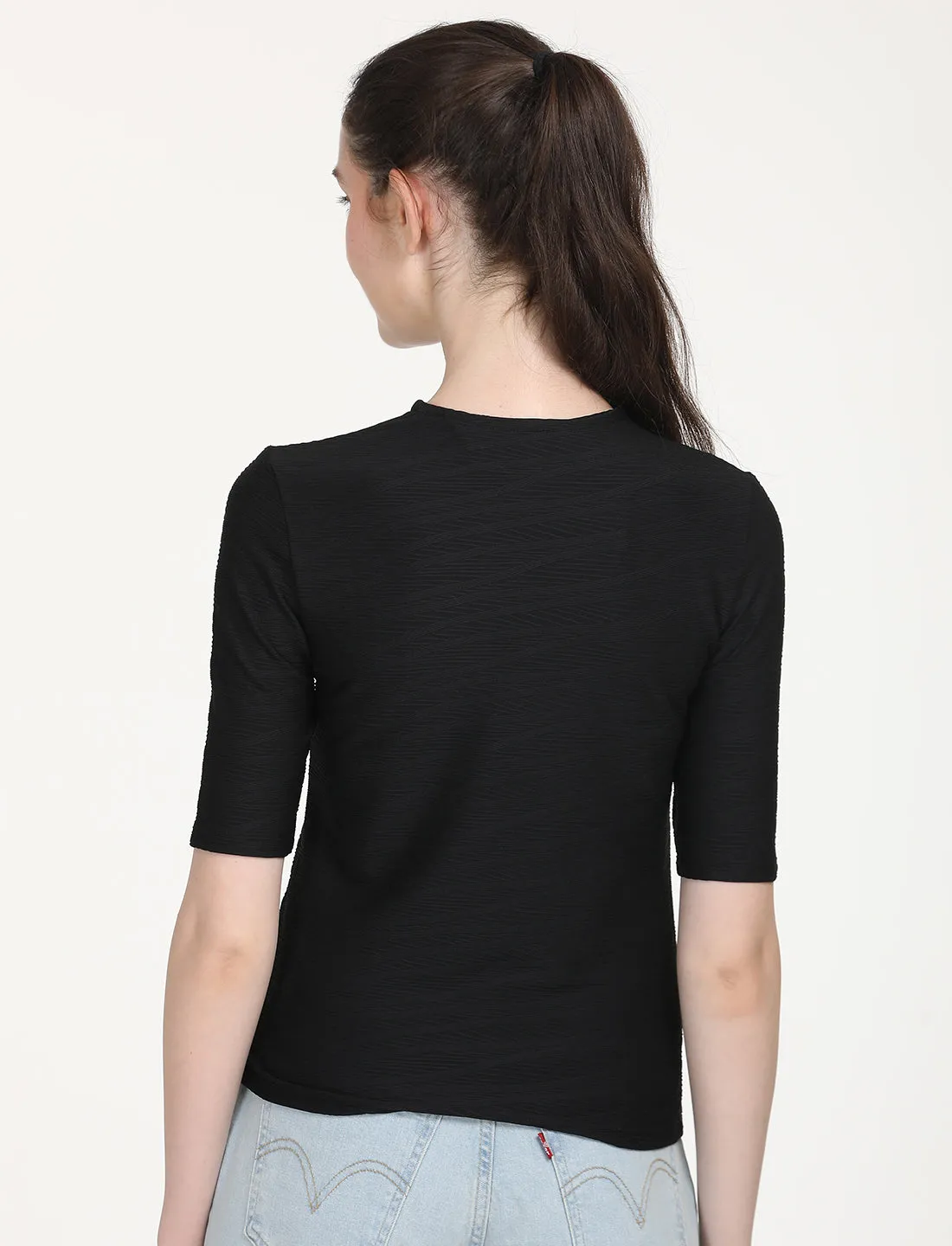 Women's Solid Black Round Neck Sweater